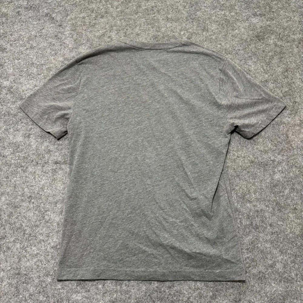 Banana Republic T-Shirt Mens M Gray Irish Pub Whiskey Stout Graphic Short Sleeve